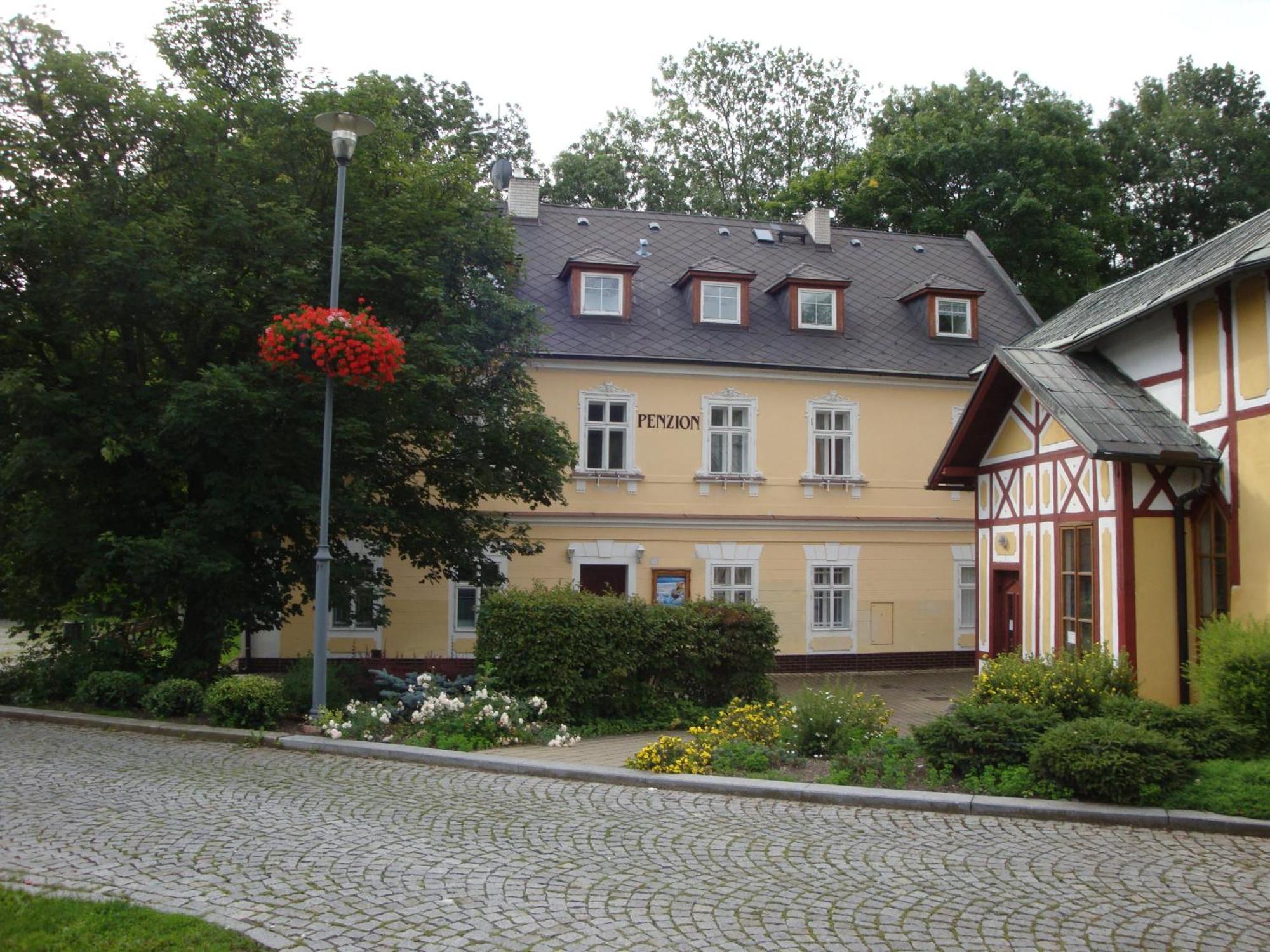Lazne Evzenie Klásterec nad Ohrí Exterior foto